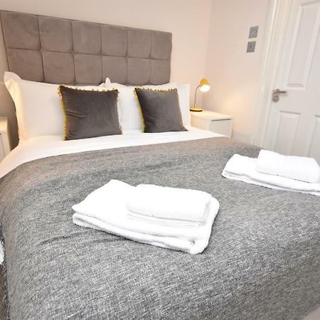Apt 3, Opera House Ensuite 4Th Floor By Indigo Flats Londra Dış mekan fotoğraf