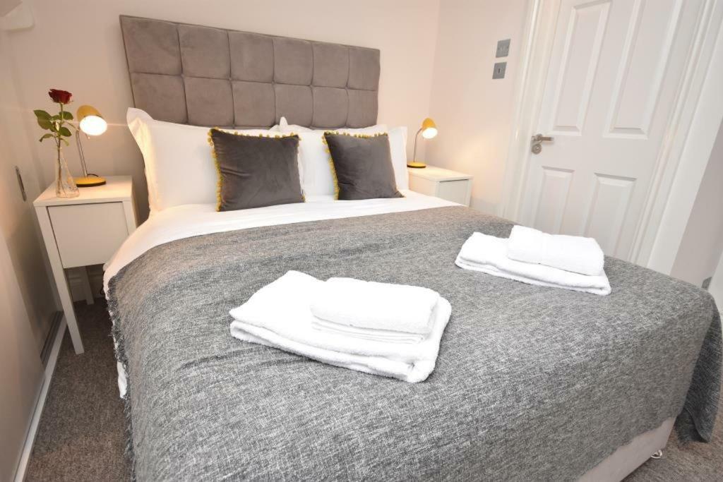 Apt 3, Opera House Ensuite 4Th Floor By Indigo Flats Londra Dış mekan fotoğraf