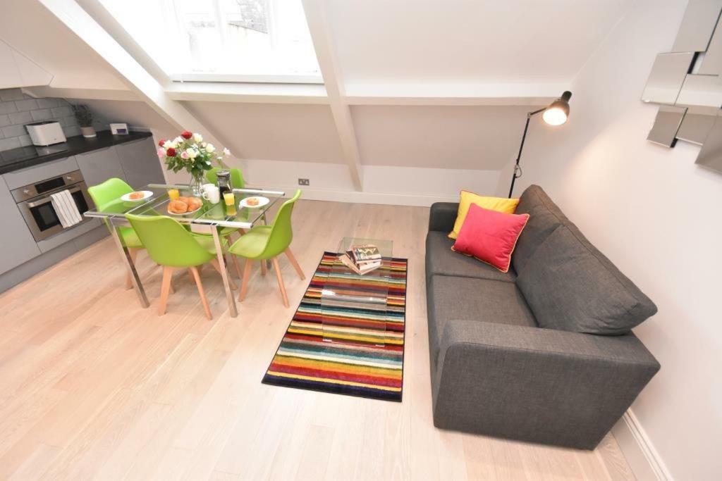Apt 3, Opera House Ensuite 4Th Floor By Indigo Flats Londra Dış mekan fotoğraf