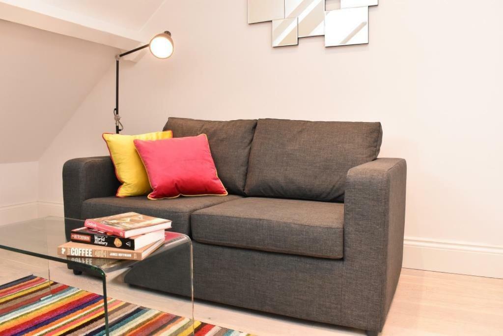 Apt 3, Opera House Ensuite 4Th Floor By Indigo Flats Londra Dış mekan fotoğraf